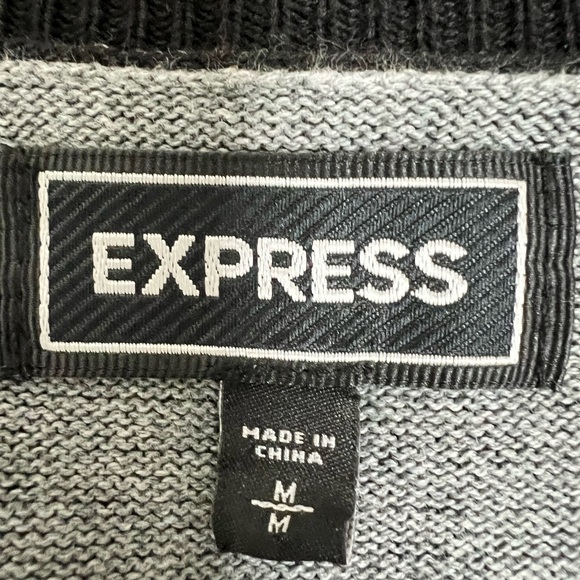 Express Size M Men’s Button Down Cardigan Dark Grey and Black never worn - Picture 3 of 4